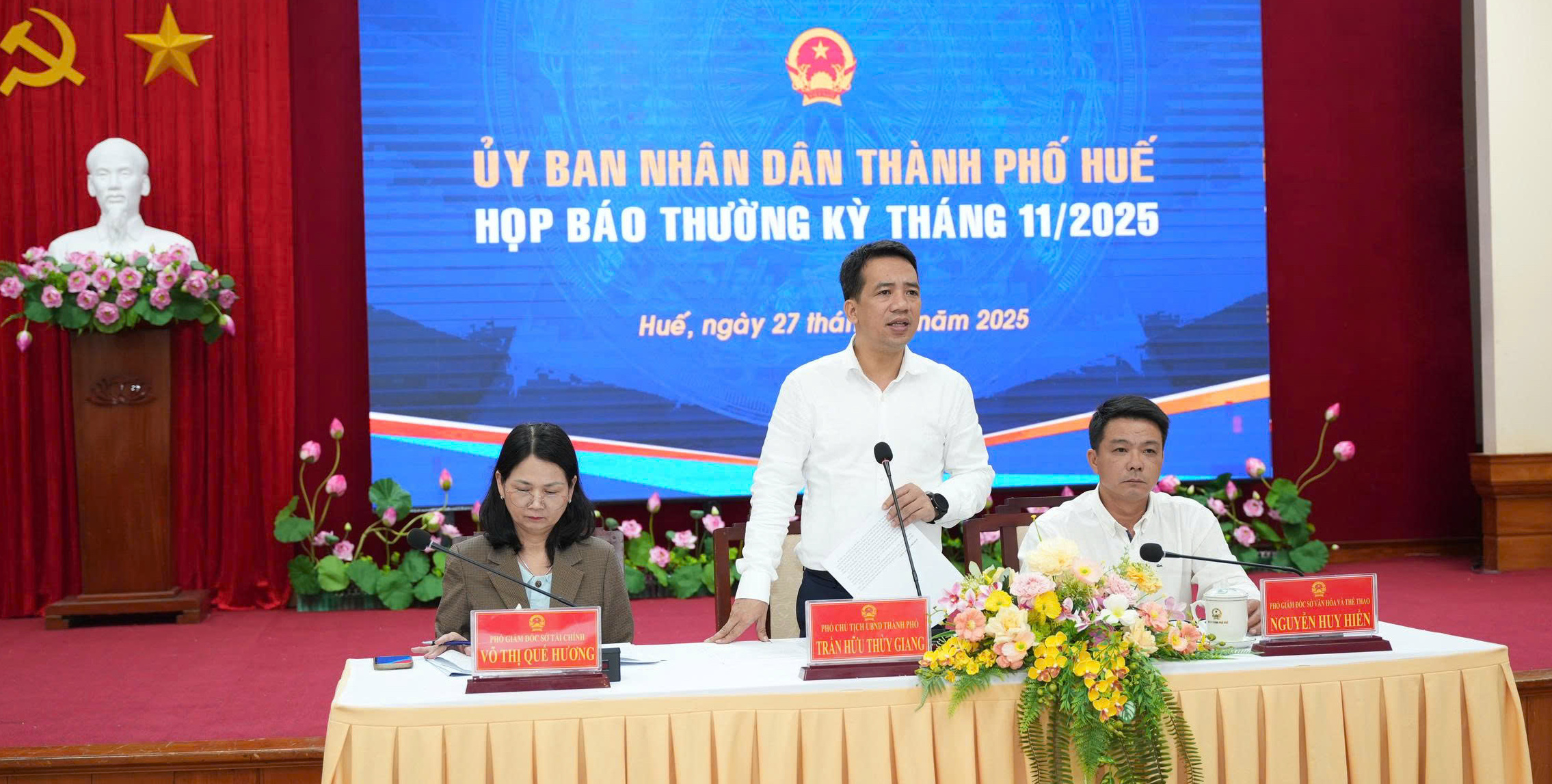 Ủy ban nhân dân thành phố họp báo thường kỳ tháng 11 2025