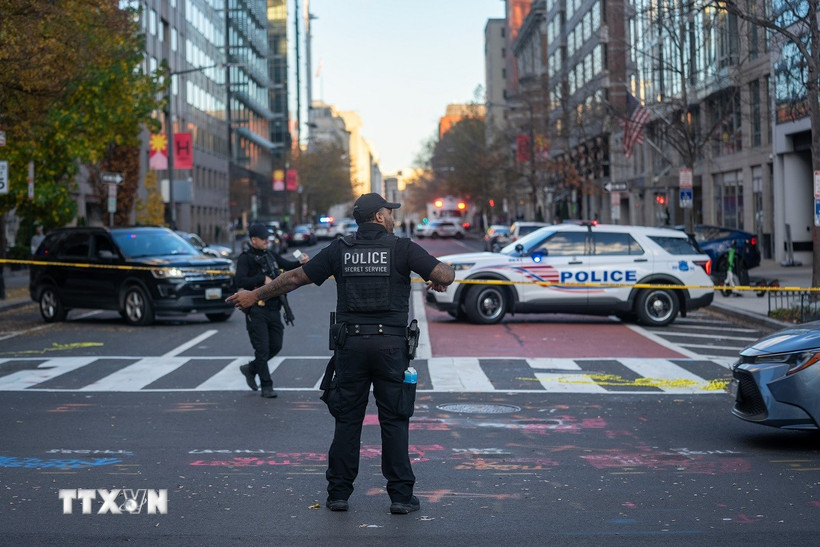 Vụ nổ súng gần Nhà Trắng FBI điều tra theo hướng hành động khủng bố