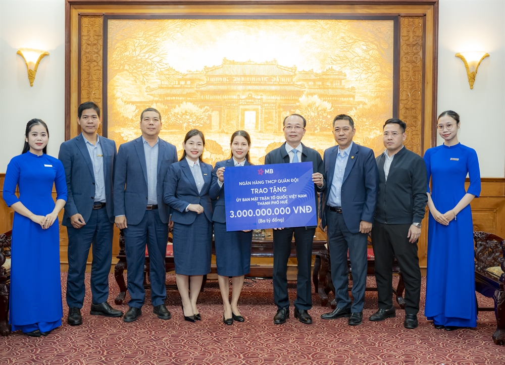 Ngân hàng TMCP Quân đội đóng góp 3 tỷ đồng hỗ trợ Huế khắc phục hậu quả thiên tai