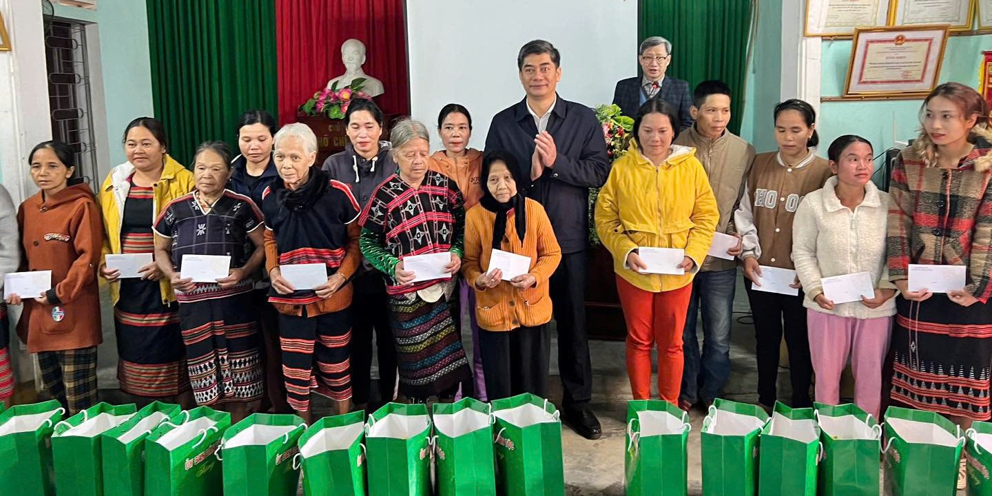 Bồi dưỡng kiến thức, kỹ năng cho người có uy tín