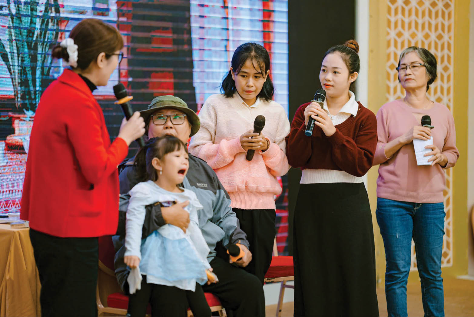 Giữ bình yên từ mỗi gia đình