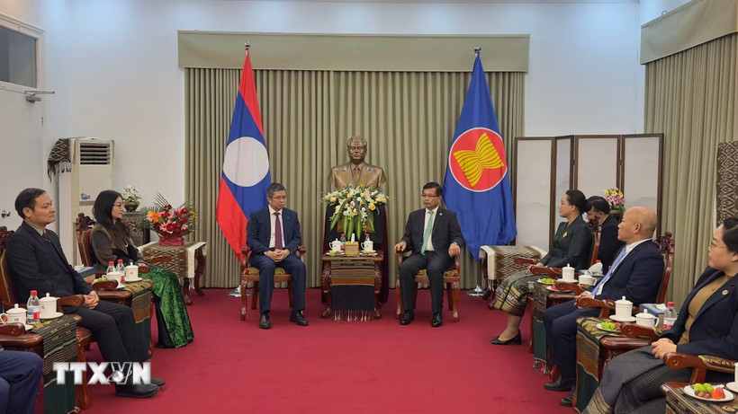 Việt Nam tiếp tục là người bạn lớn, người đồng chí thủy chung của Lào