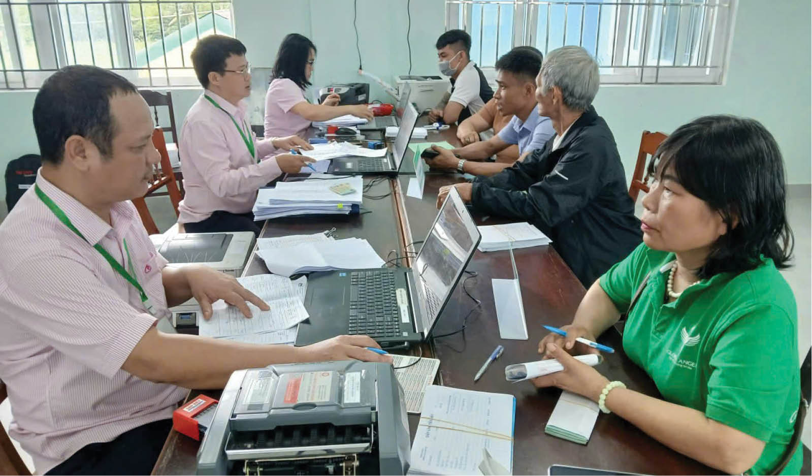 Thêm nguồn lực để khôi phục sản xuất nơi rốn lũ