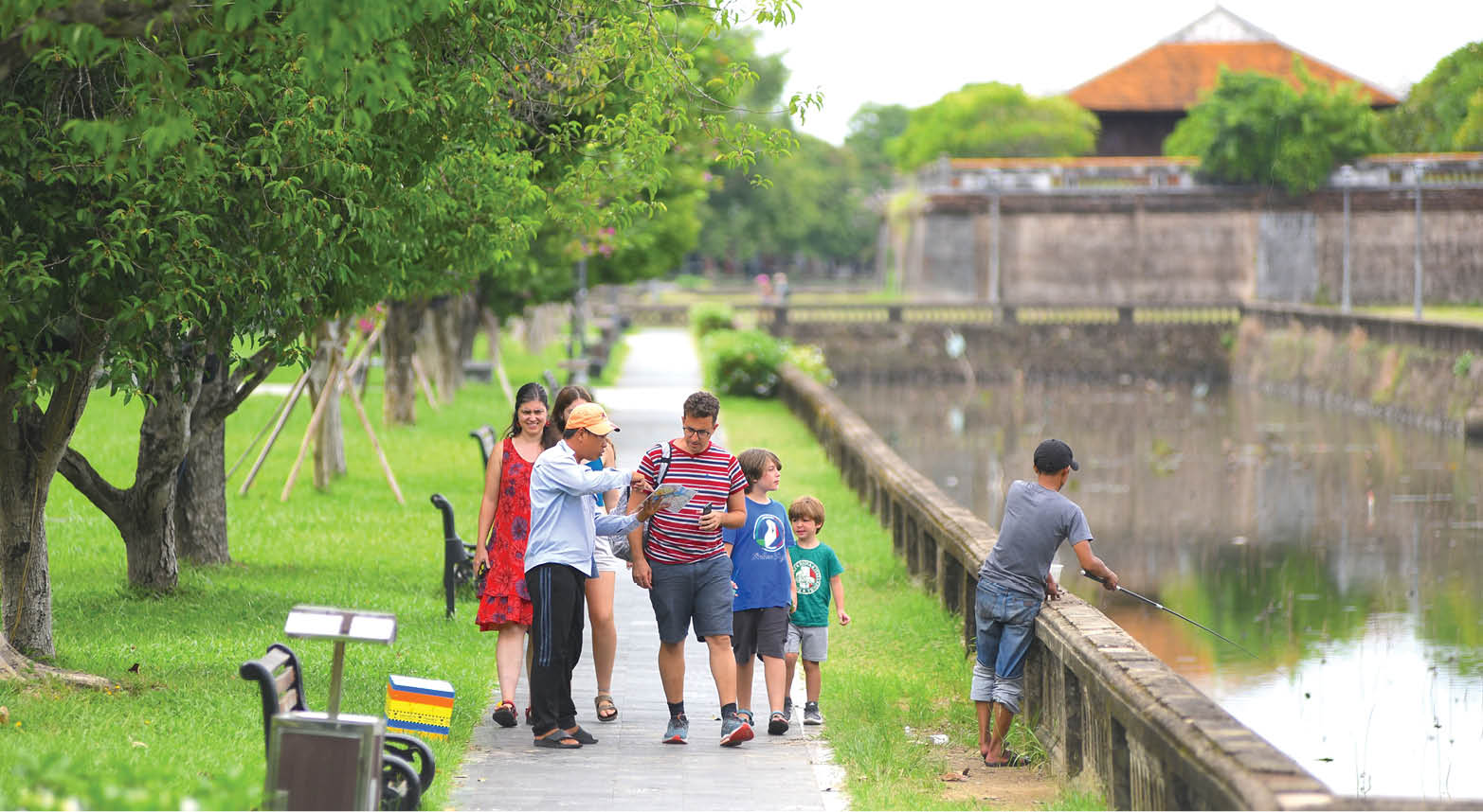 Xây dựng đội ngũ cán bộ đáp ứng yêu cầu phát triển