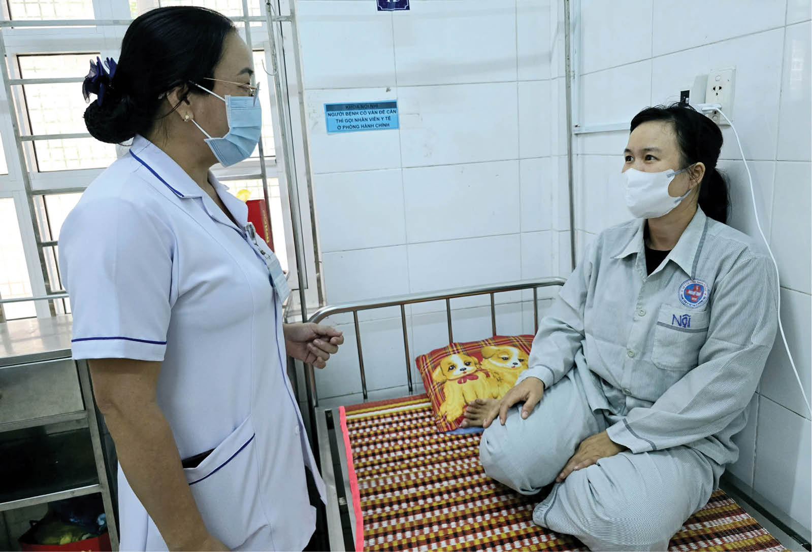 Siết chặt an toàn thực phẩm tại bếp ăn công nghiệp và trường học