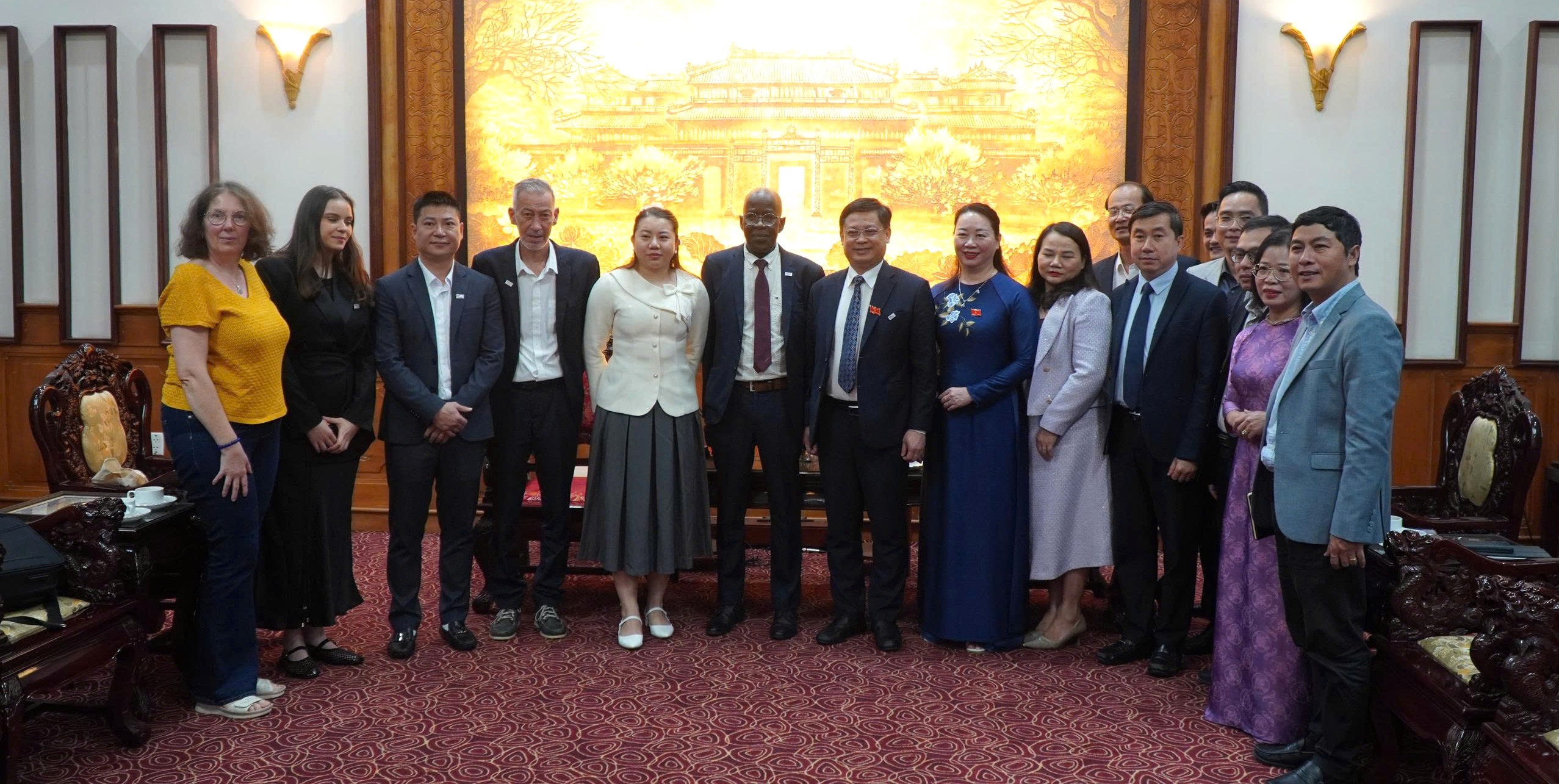 Thành phố Cergy hỗ trợ Huế 25 000 Euro khắc phục hậu quả thiên tai