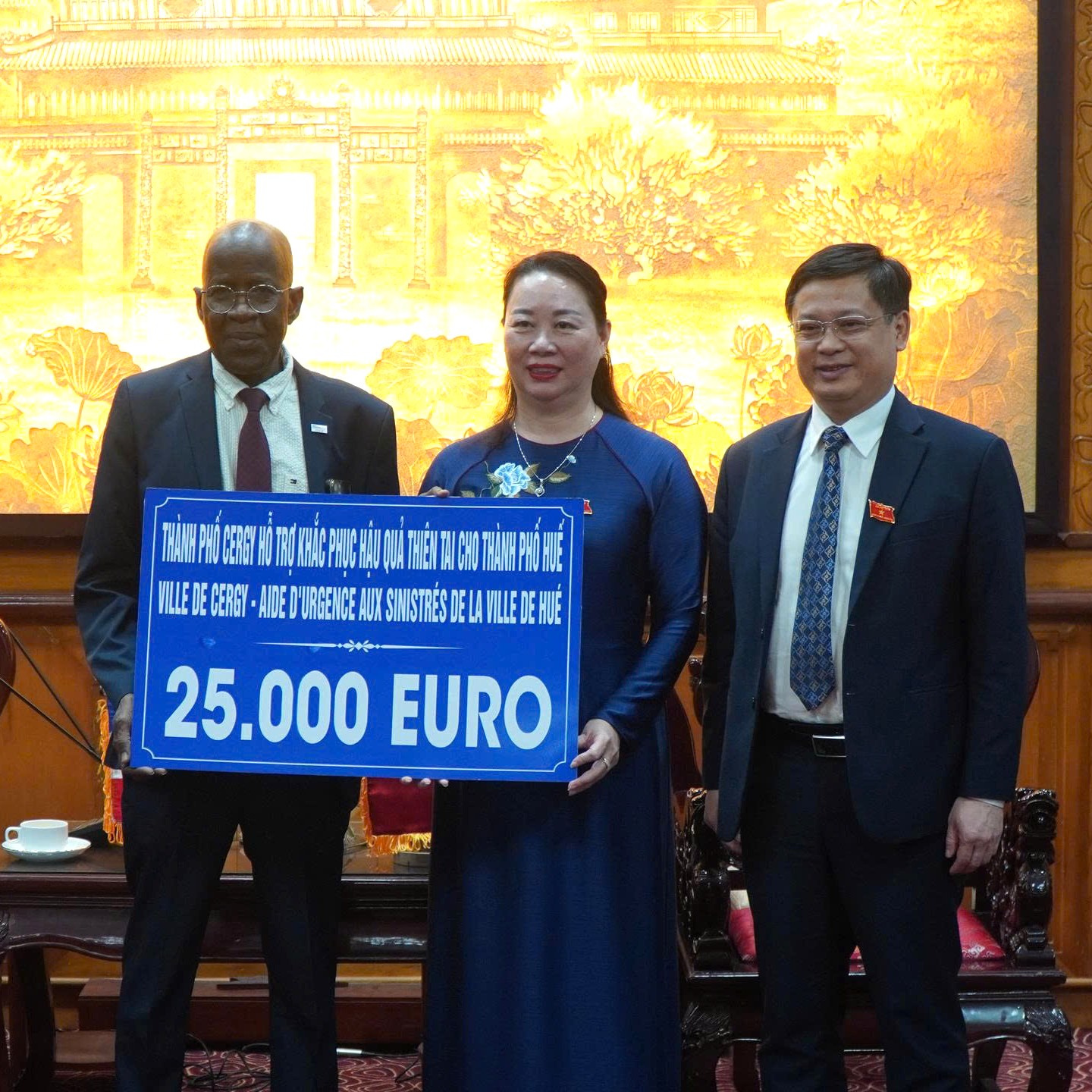 Thành phố Cergy hỗ trợ Huế 25 000 Euro khắc phục hậu quả thiên tai