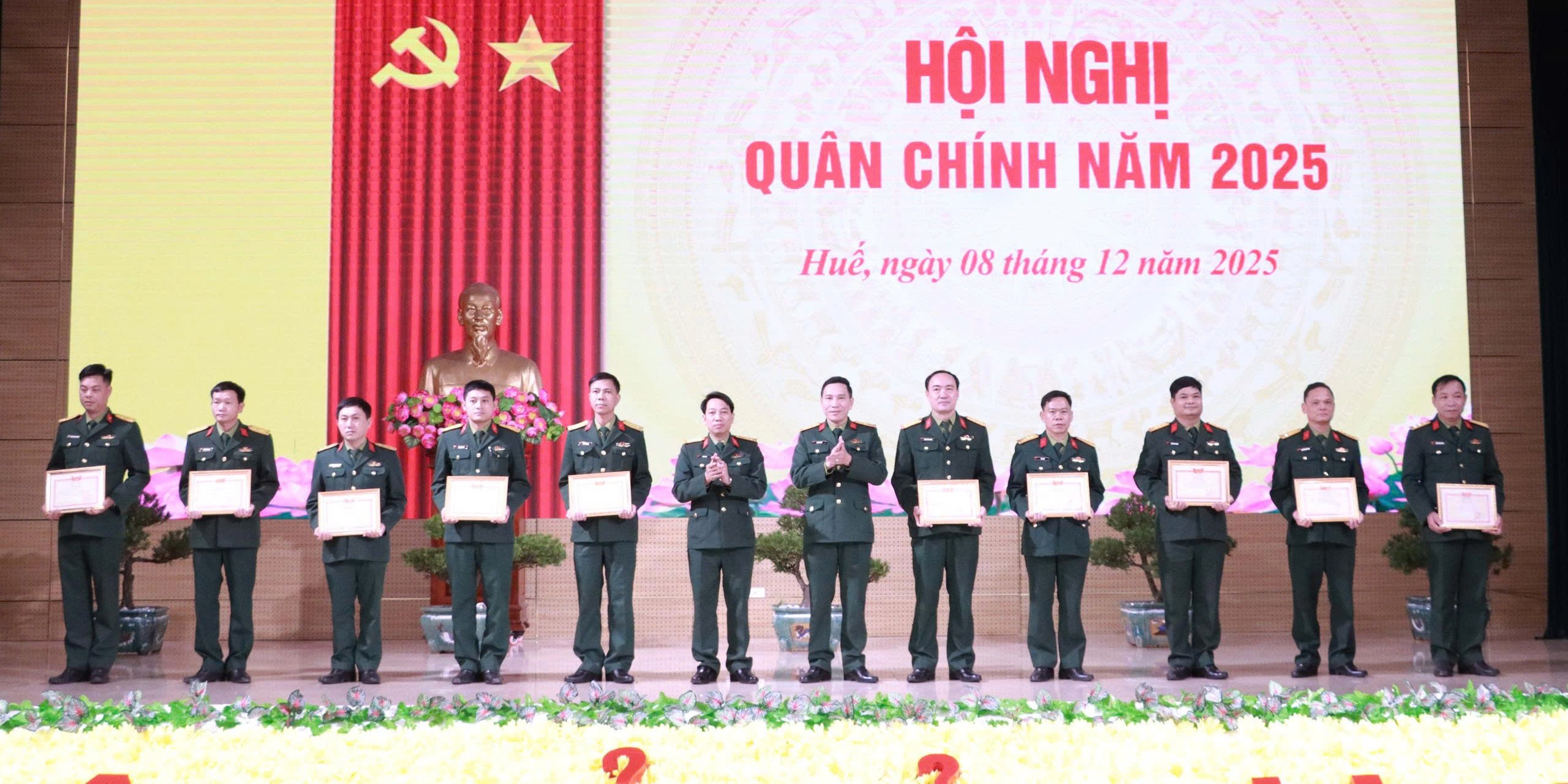 Bộ Chỉ huy Quân sự thành phố được đề xuất Bộ Quốc phòng tặng Cờ thi đua