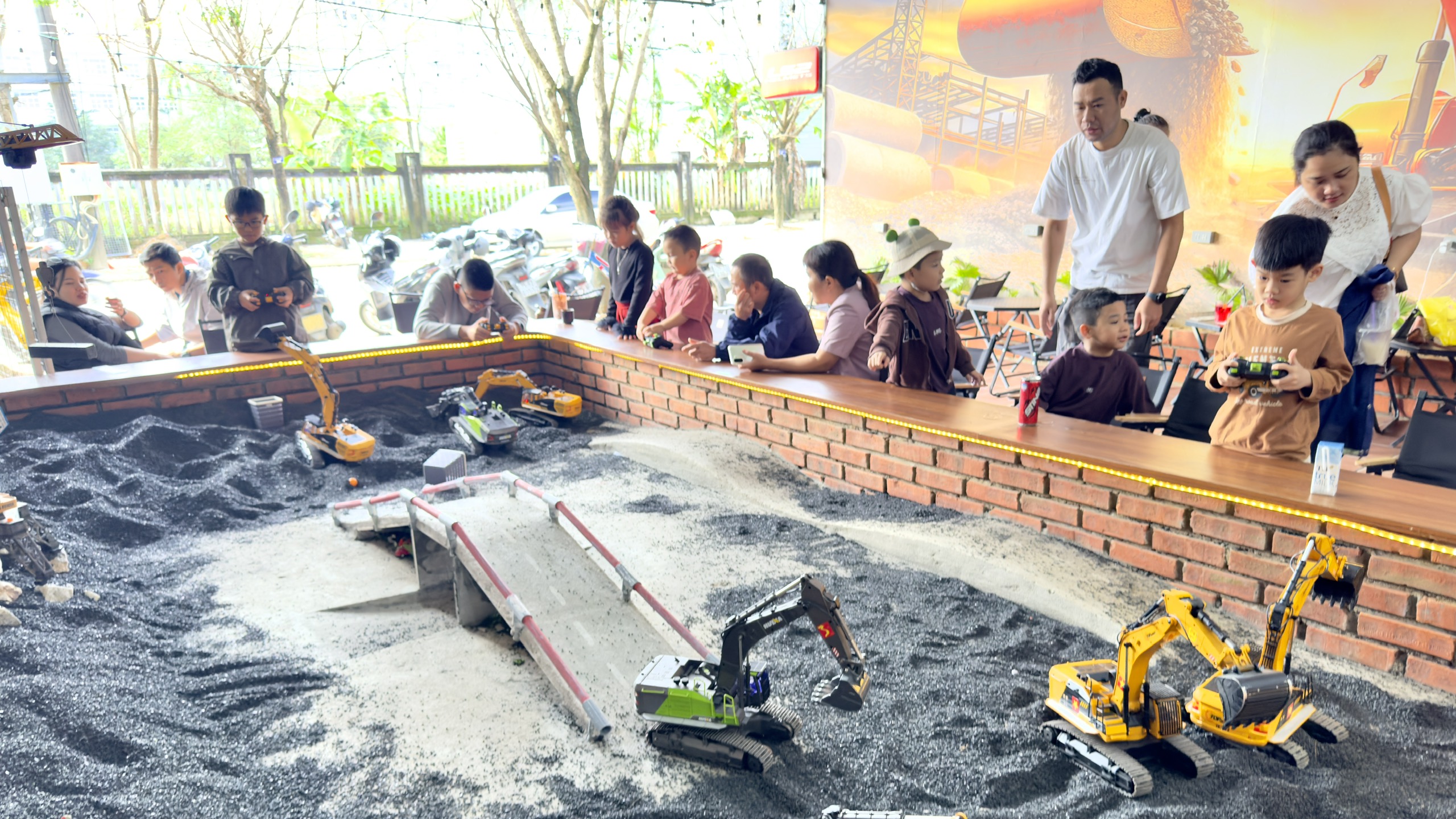 Cà phê “công trình thu nhỏ”