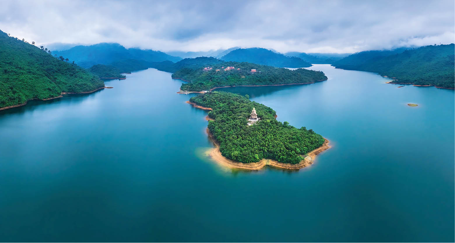 Đi dọc miền Truồi