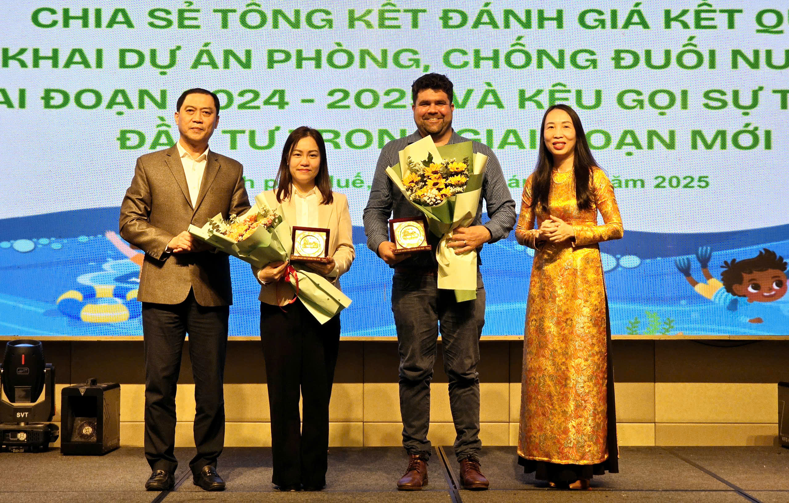 Xây dựng và mở rộng cơ sở vật chất cùng chương trình dạy bơi an toàn