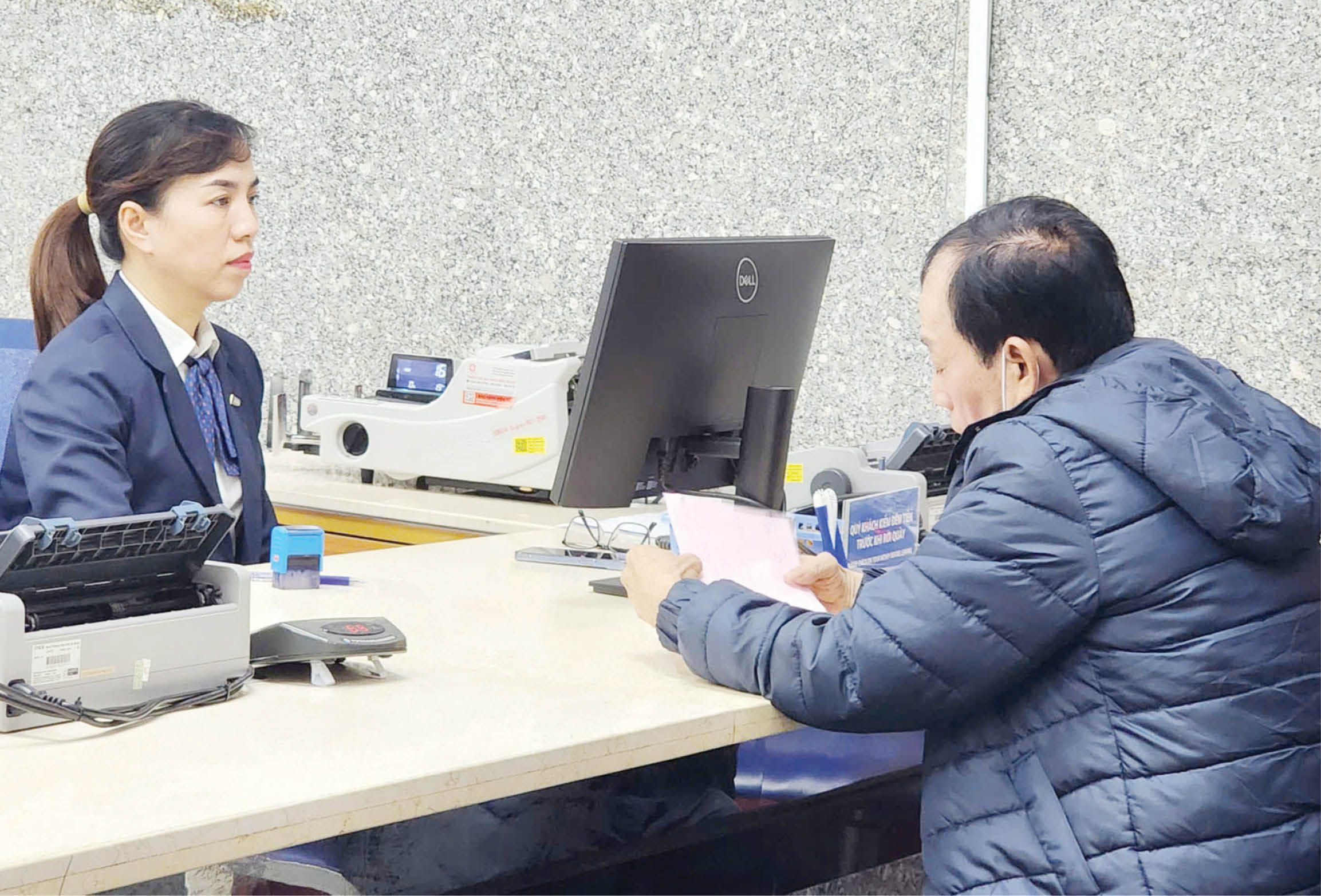 Sức ép lãi suất cuối năm