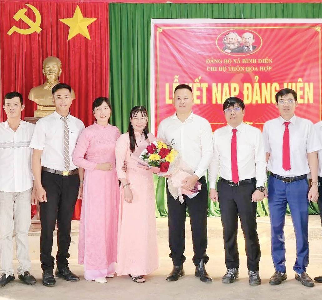 Tạo nguồn kế cận cho Đảng