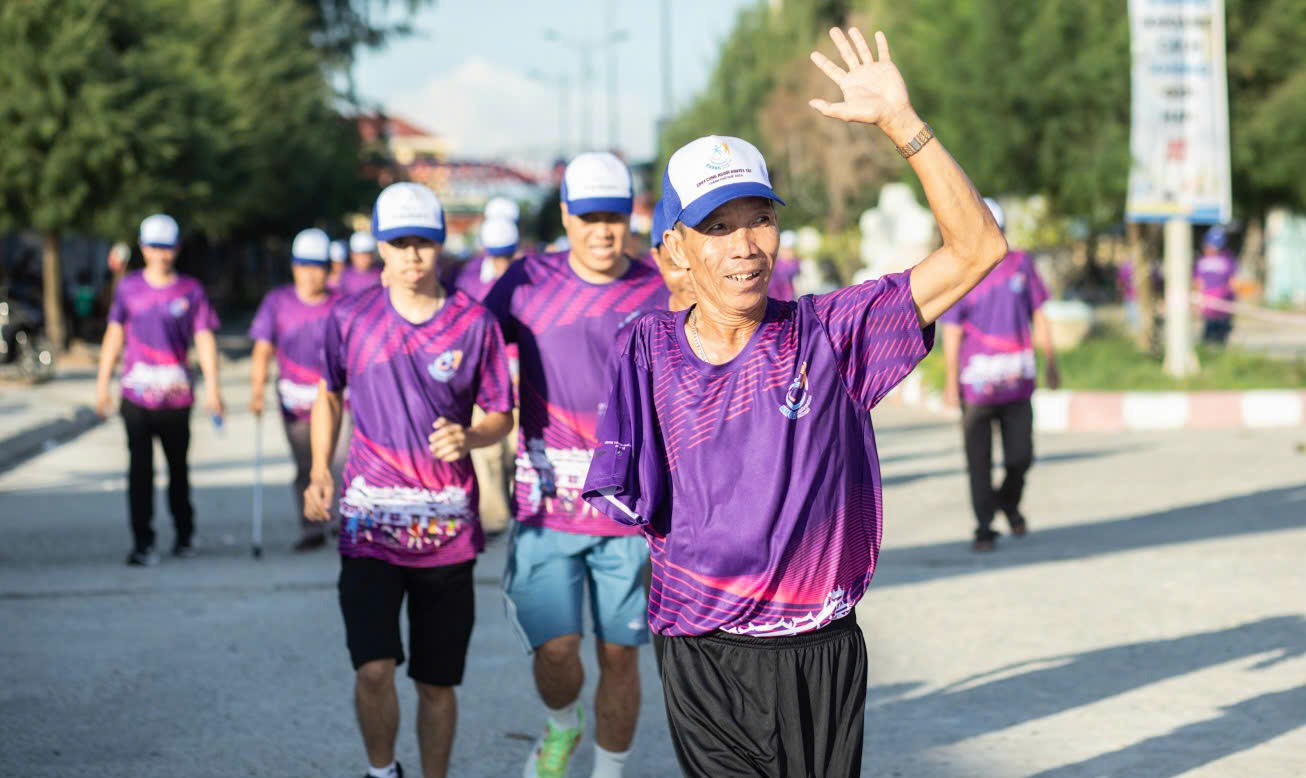 Mỗi bước chạy - Nối yêu thương