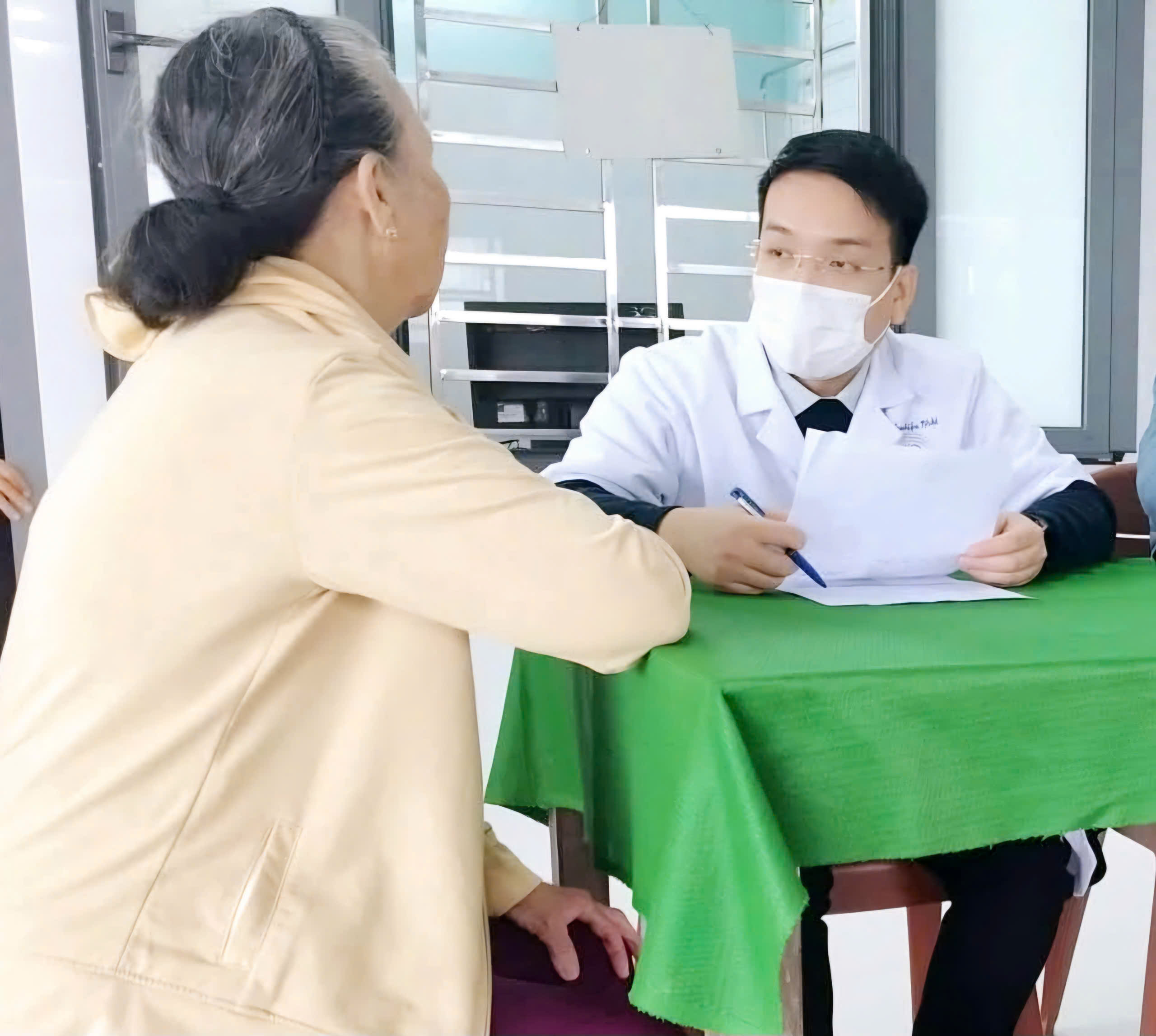 Triển khai chiến dịch sàng lọc miễn phí bệnh hô hấp trong cộng đồng