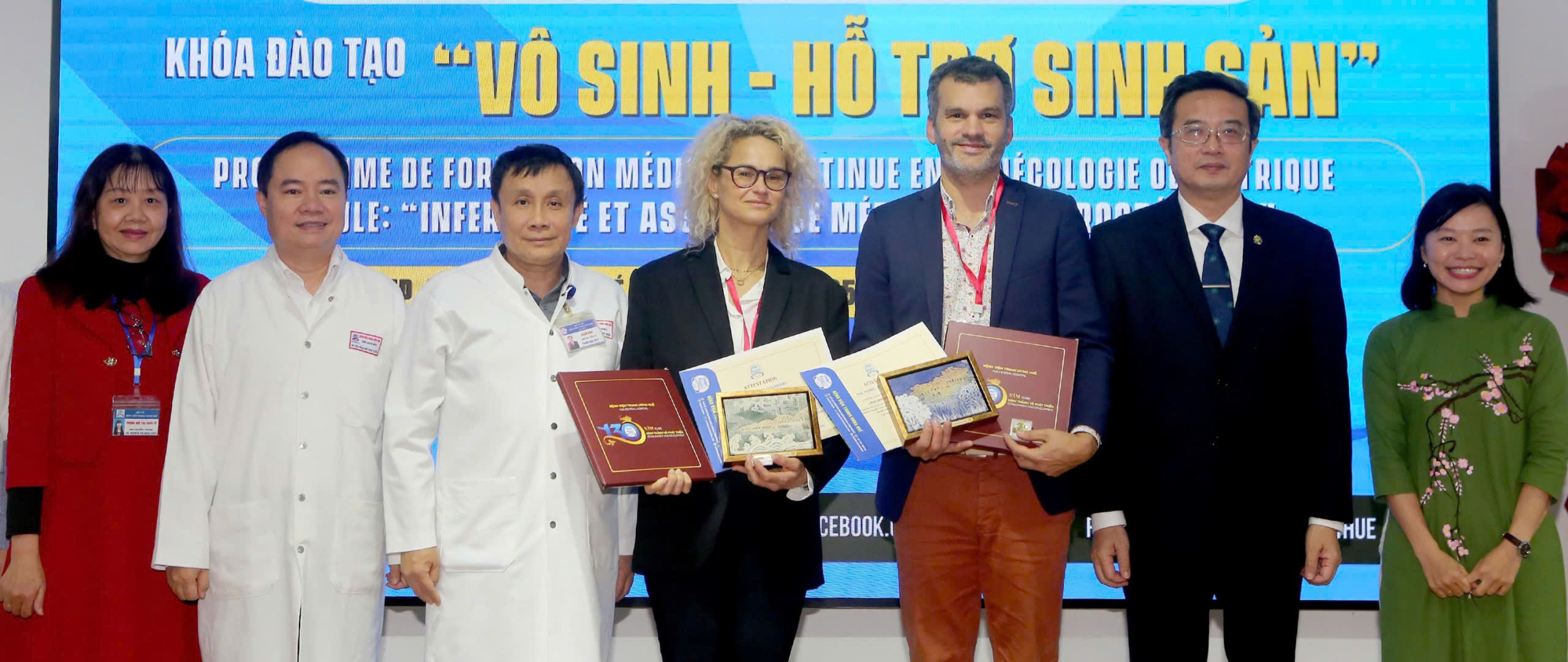 Chuyên gia Pháp đào tạo về vô sinh và hỗ trợ sinh sản cho y bác sĩ Việt Nam