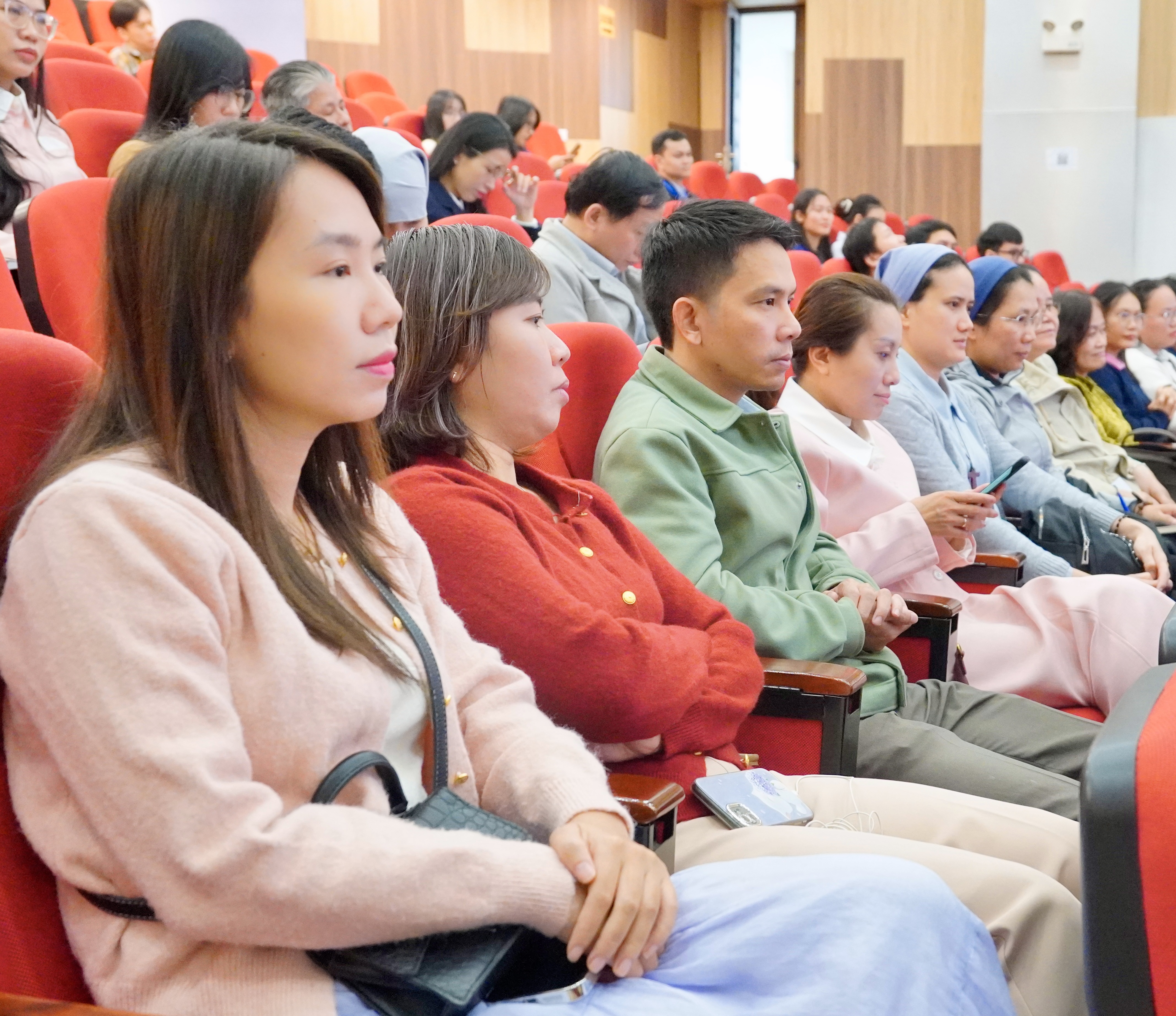 Thúc đẩy giao lưu học thuật châm cứu và y học cổ truyền