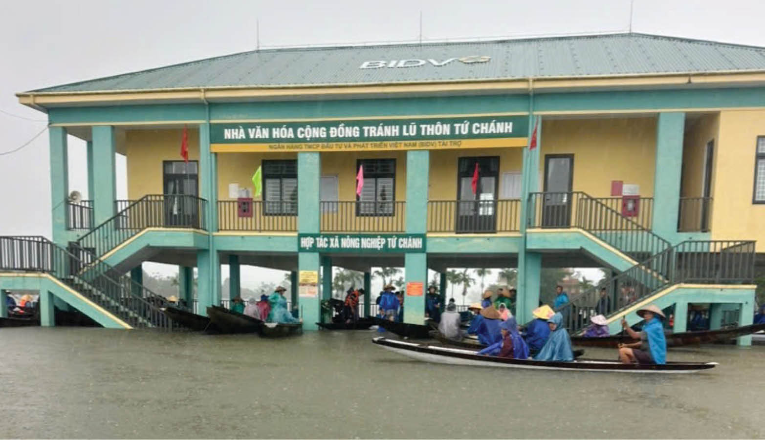 Cần những ngôi nhà chống lũ cho vùng trũng