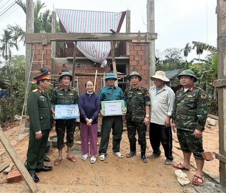 Thần tốc dựng nhà, ổn định cuộc sống Nhân dân vùng thiên tai