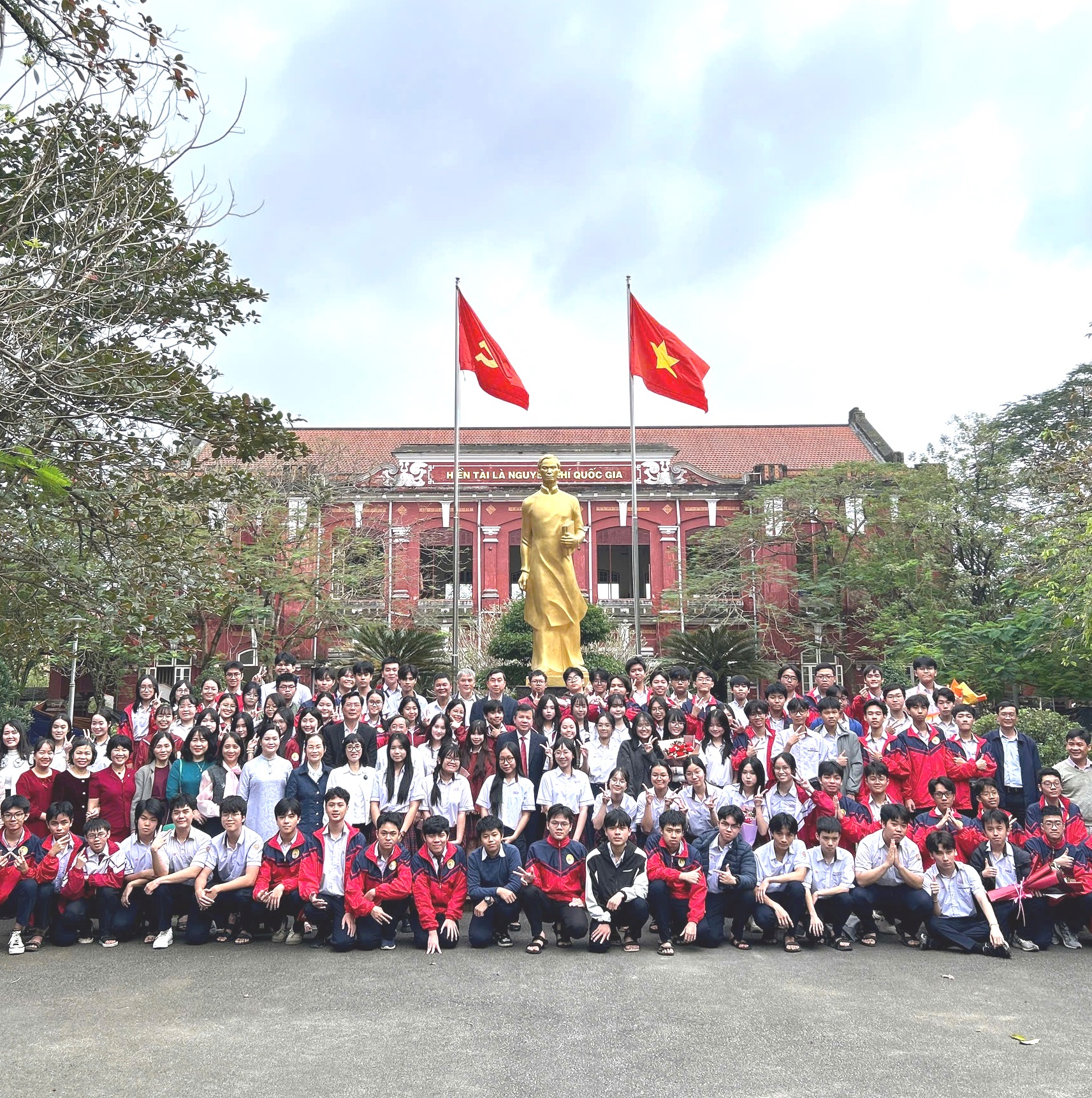 Khai mạc Kỳ thi chọn học sinh giỏi quốc gia năm học 2025-2026