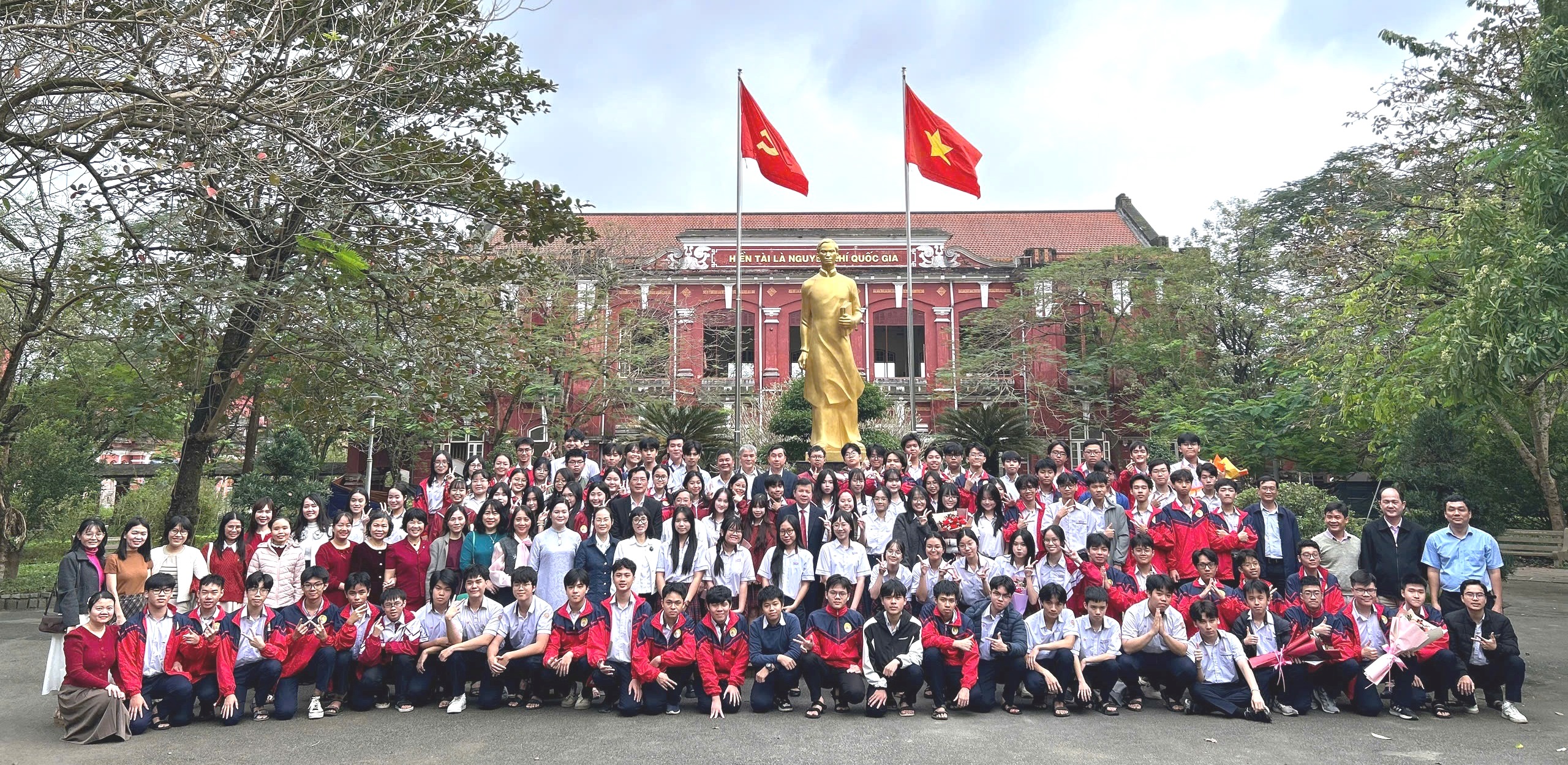 Khai mạc Kỳ thi chọn học sinh giỏi quốc gia năm học 2025-2026