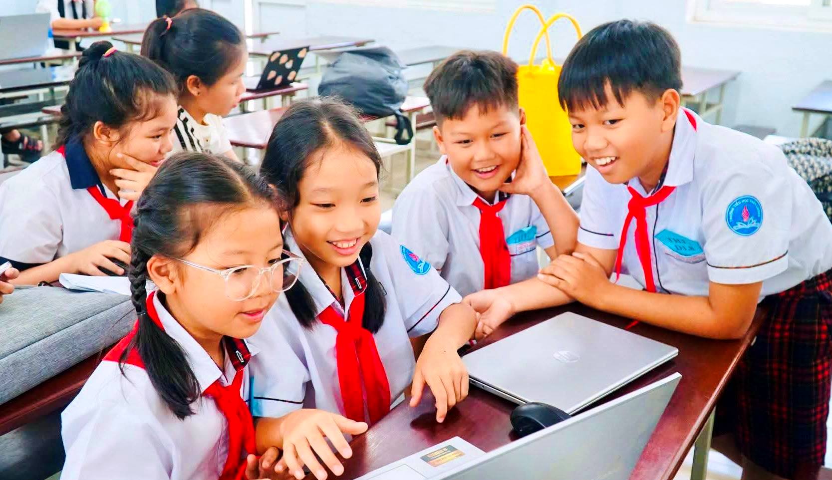 Giáo dục kỹ năng công dân số ở cấp tiểu học