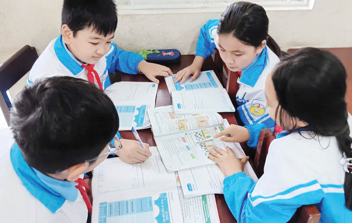 Gieo “hạt mầm số” ở Trường Tiểu học Số 2 Phú Bài