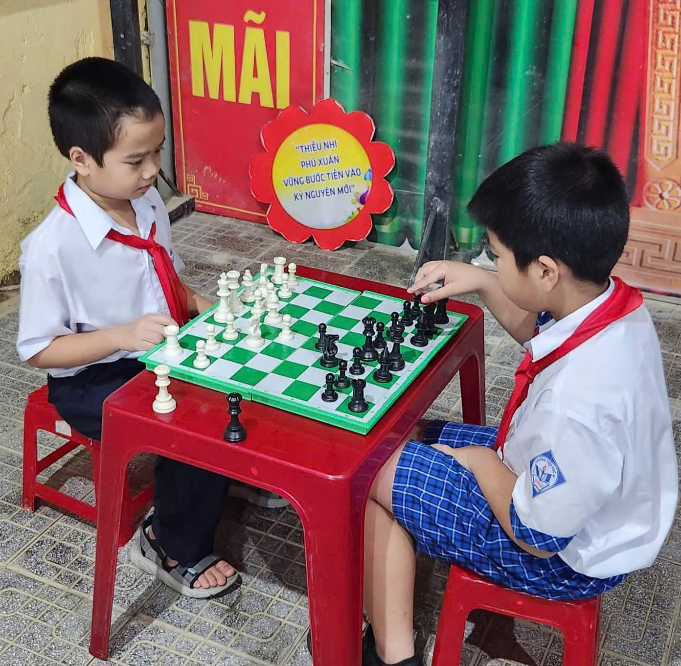 Sức khỏe của 8 học sinh bị nôn ói sau bữa ăn trưa tại Trường Tiểu học Nguyễn Trãi đã ổn định