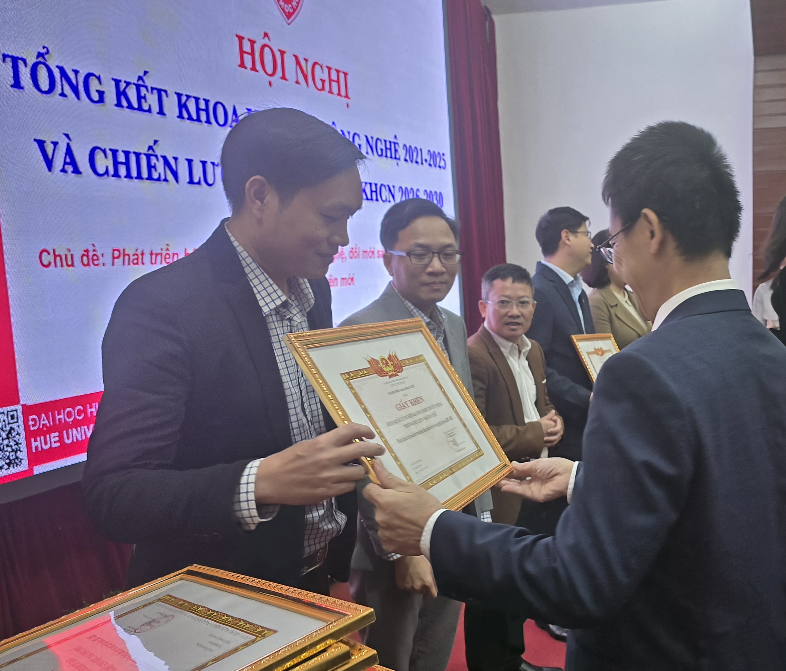 Phát triển hệ sinh thái khoa học, công nghệ trong kỷ nguyên mới