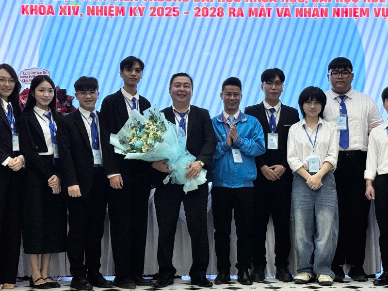 Xây dựng Hội Sinh viên Trường Đại học Khoa học mạnh về phong trào và hoạt động nghiên cứu