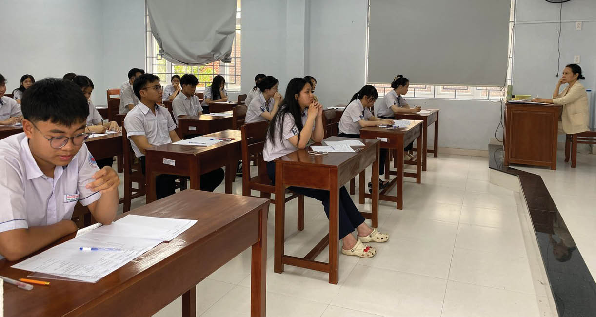 Áp lực chọn ngành của học sinh lớp 12