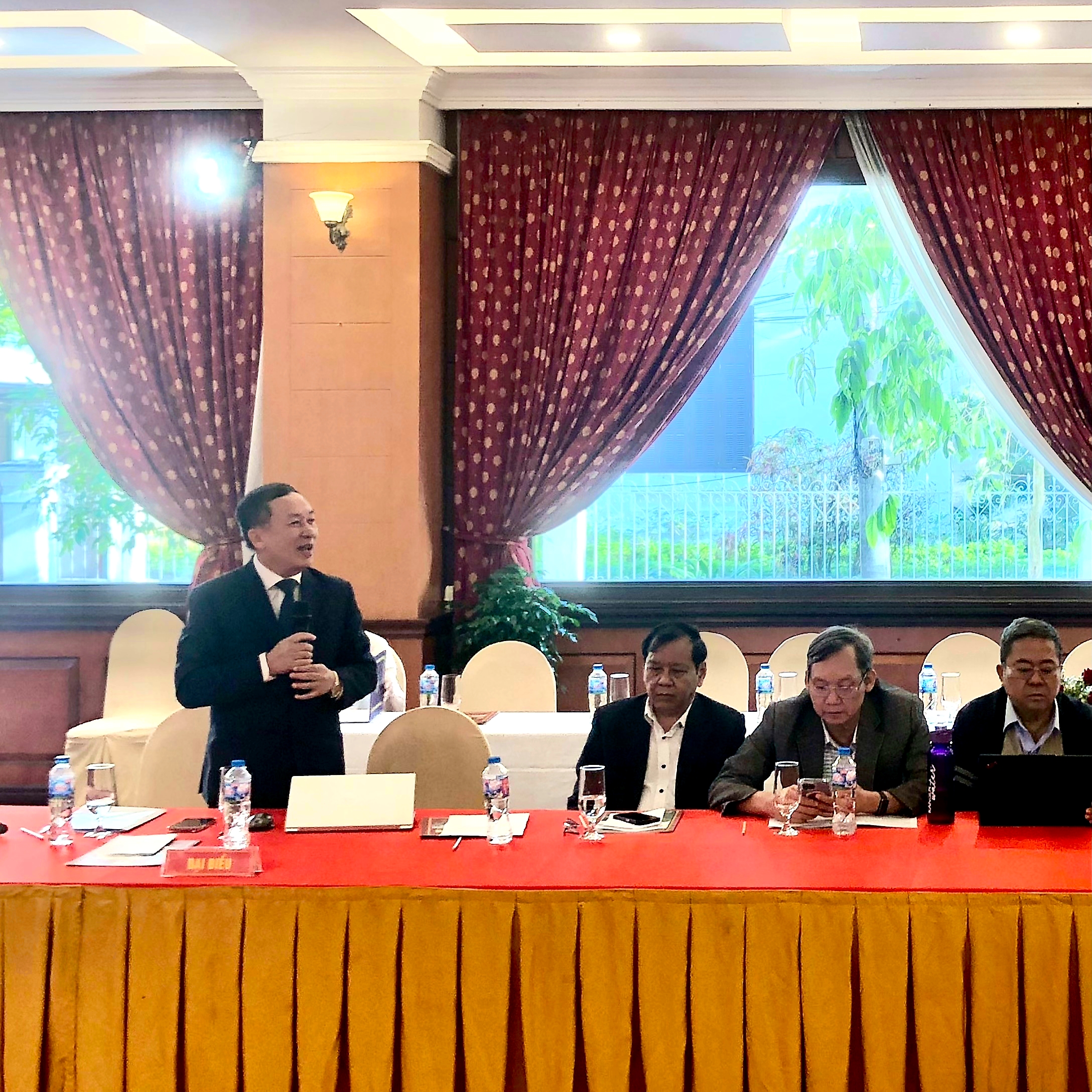 Xây dựng và phát triển đội ngũ trí thức khoa học công nghệ đáp ứng yêu cầu mới