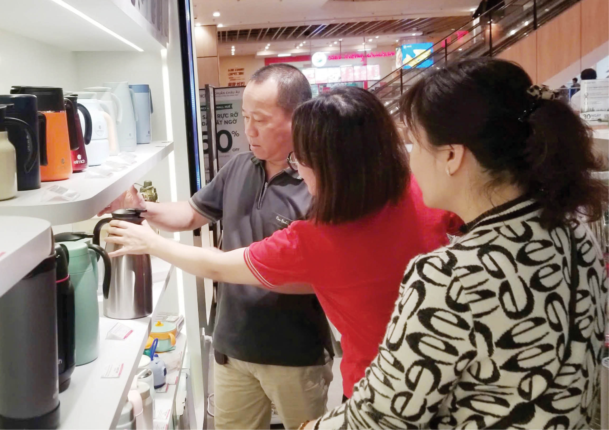 Tăng kích cầu, ổn định giá cả mua sắm cuối năm