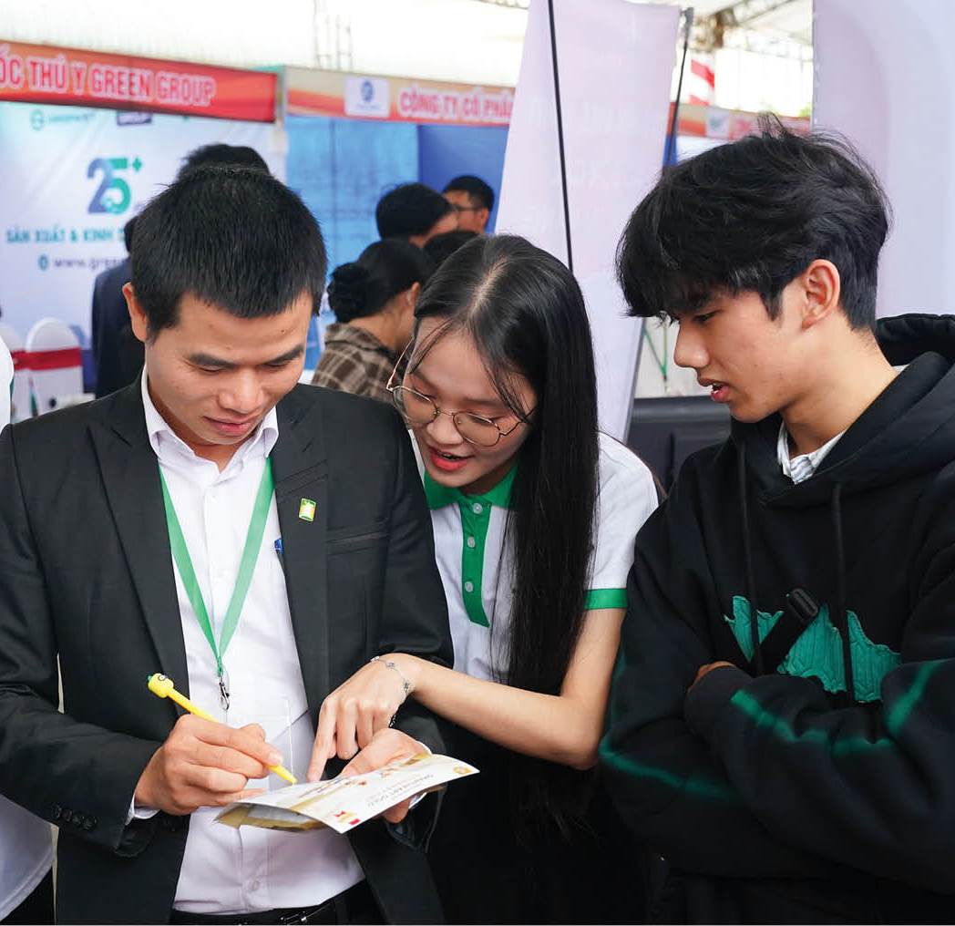 Kết nối doanh nghiệp, mở hướng việc làm cho sinh viên chăn nuôi - thú y