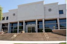 Mỹ Sơ tán Tòa án Tối cao bang Arizona do phát hiện bưu kiện chứa chất nổ