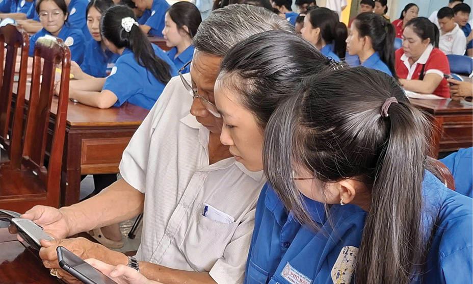 Đưa công nghệ đến gần người dân