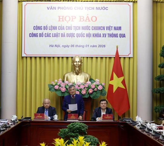 Công bố Lệnh của Chủ tịch nước về 12 luật liên quan lĩnh vực kinh tế với nhiều điểm mới