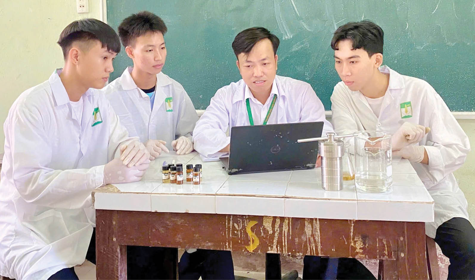 Từ vỏ trấu đến công nghệ nano Dấu ấn sinh viên Nông Lâm Huế