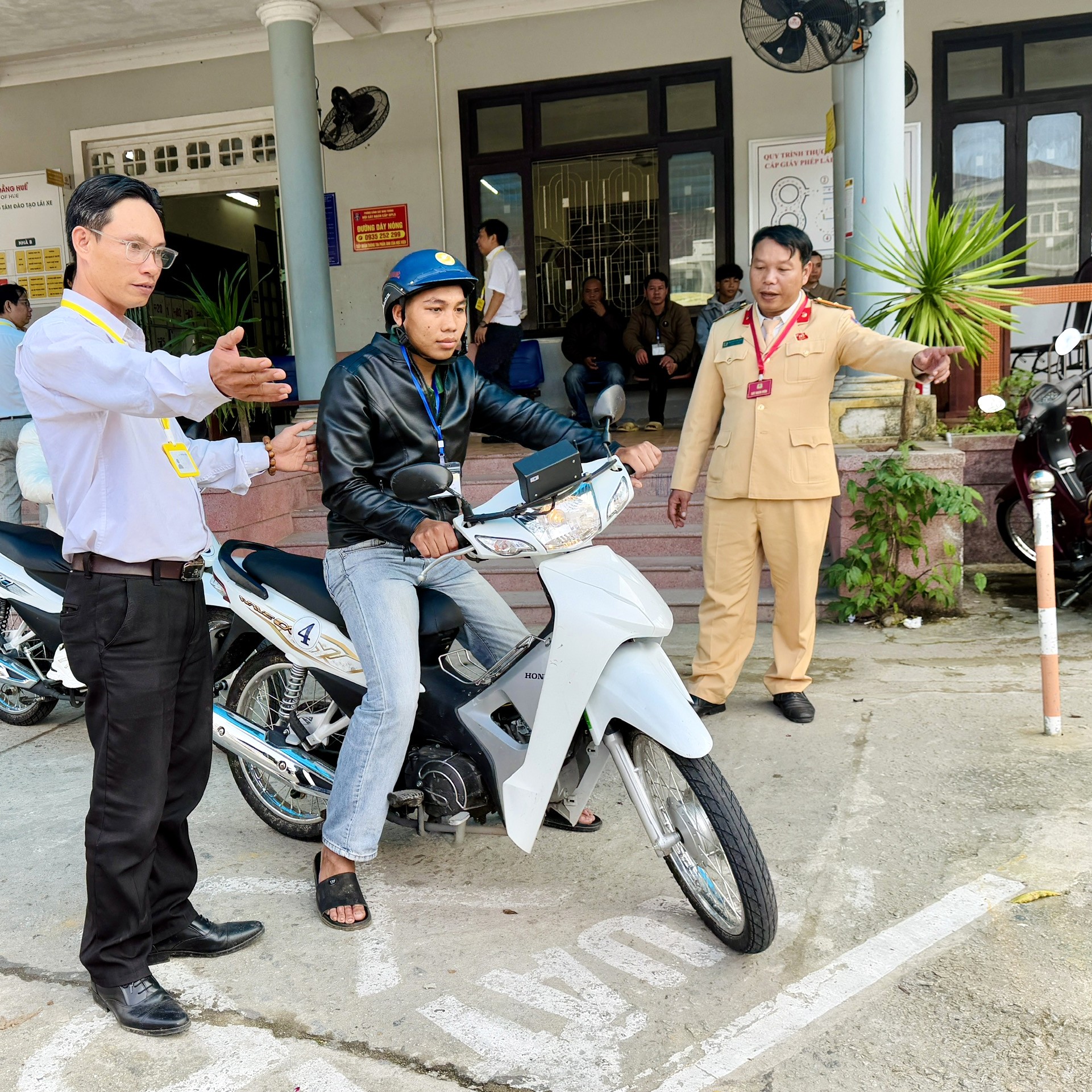 Tai nạn giao thông giảm mạnh trên cả 3 tiêu chí