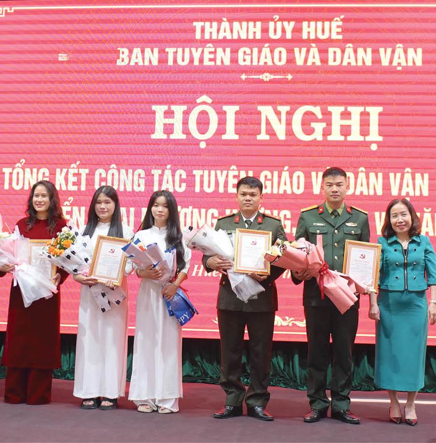 “Phòng tuyến” tư tưởng từ học đường
