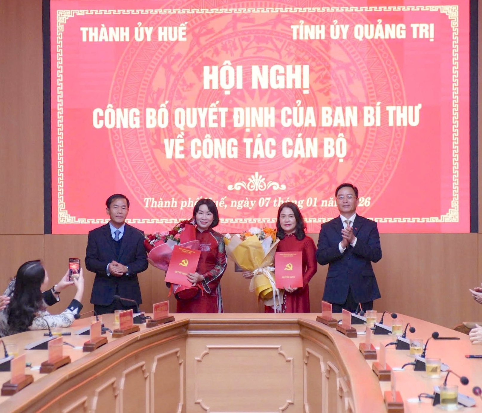 Công bố quyết định của Ban Bí thư về Chủ nhiệm Ủy ban Kiểm tra Thành ủy Huế và Tỉnh ủy Quảng Trị