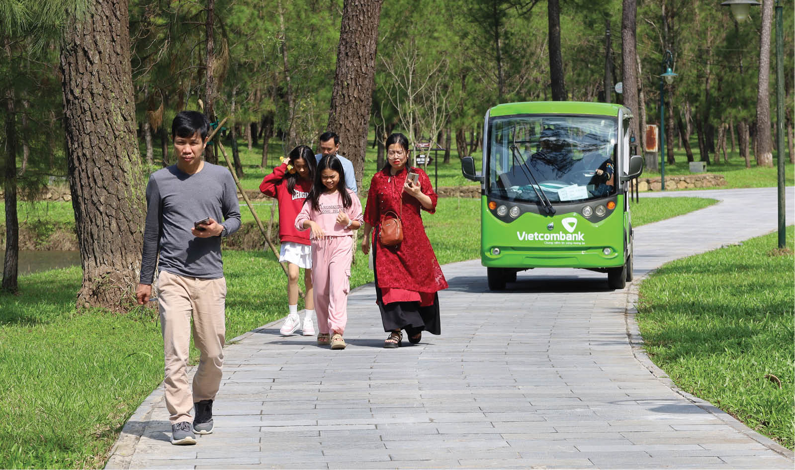 Tái cơ cấu ngành du lịch, hướng đến phát triển bền vững