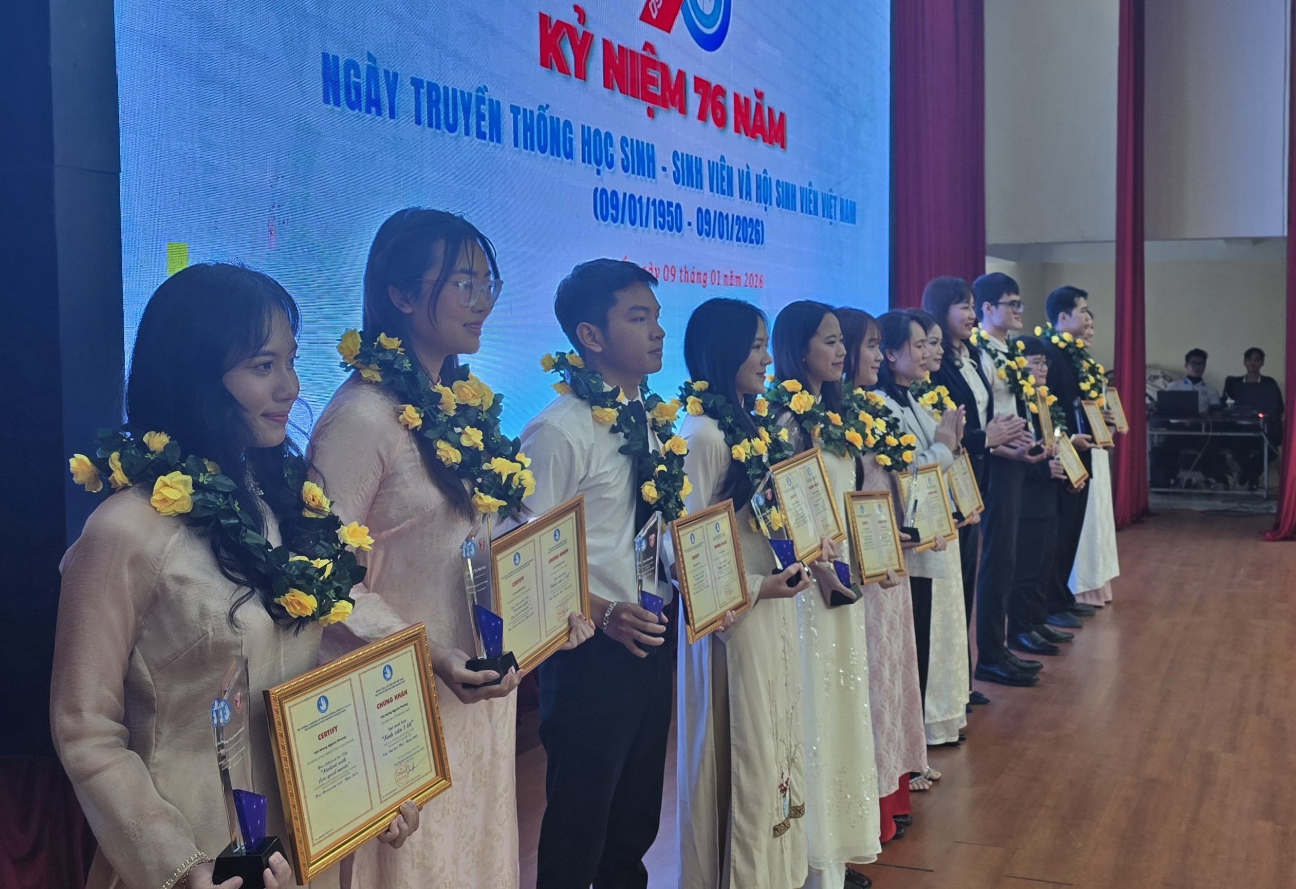 Nhiều sinh viên đạt giải thưởng “Sinh viên 5 tốt”, “Sao Tháng Giêng” các cấp