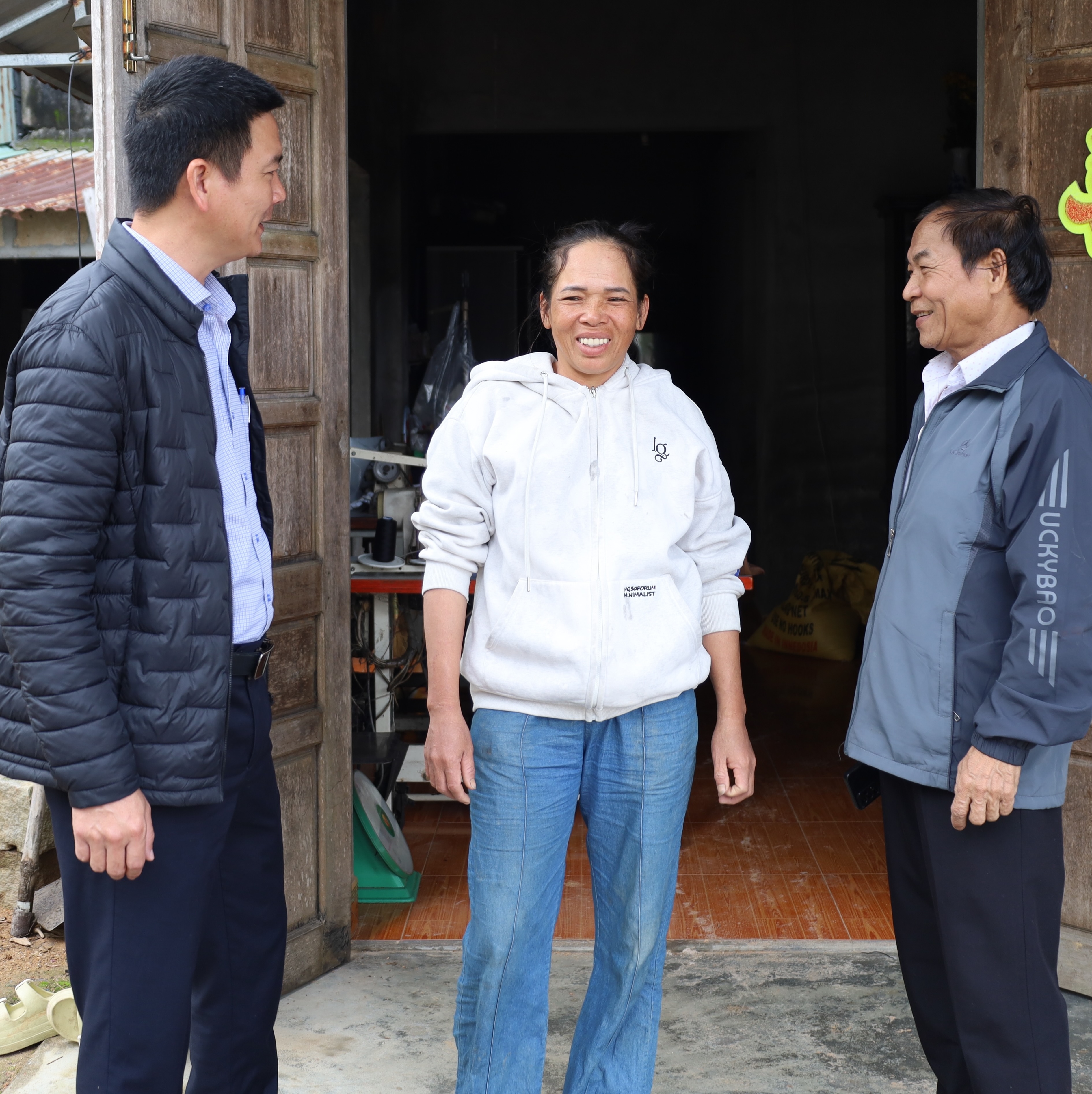 Khơi dậy ý chí vươn lên của người dân