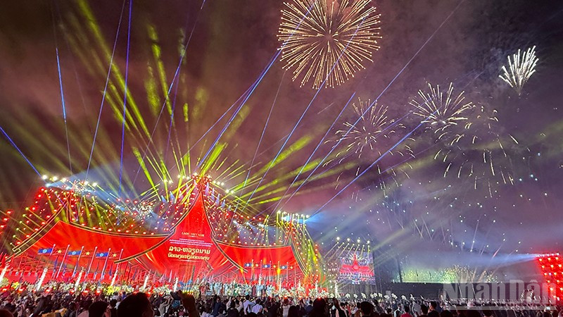 Đêm nghệ thuật đặc biệt về tình hữu nghị Việt Nam - Lào