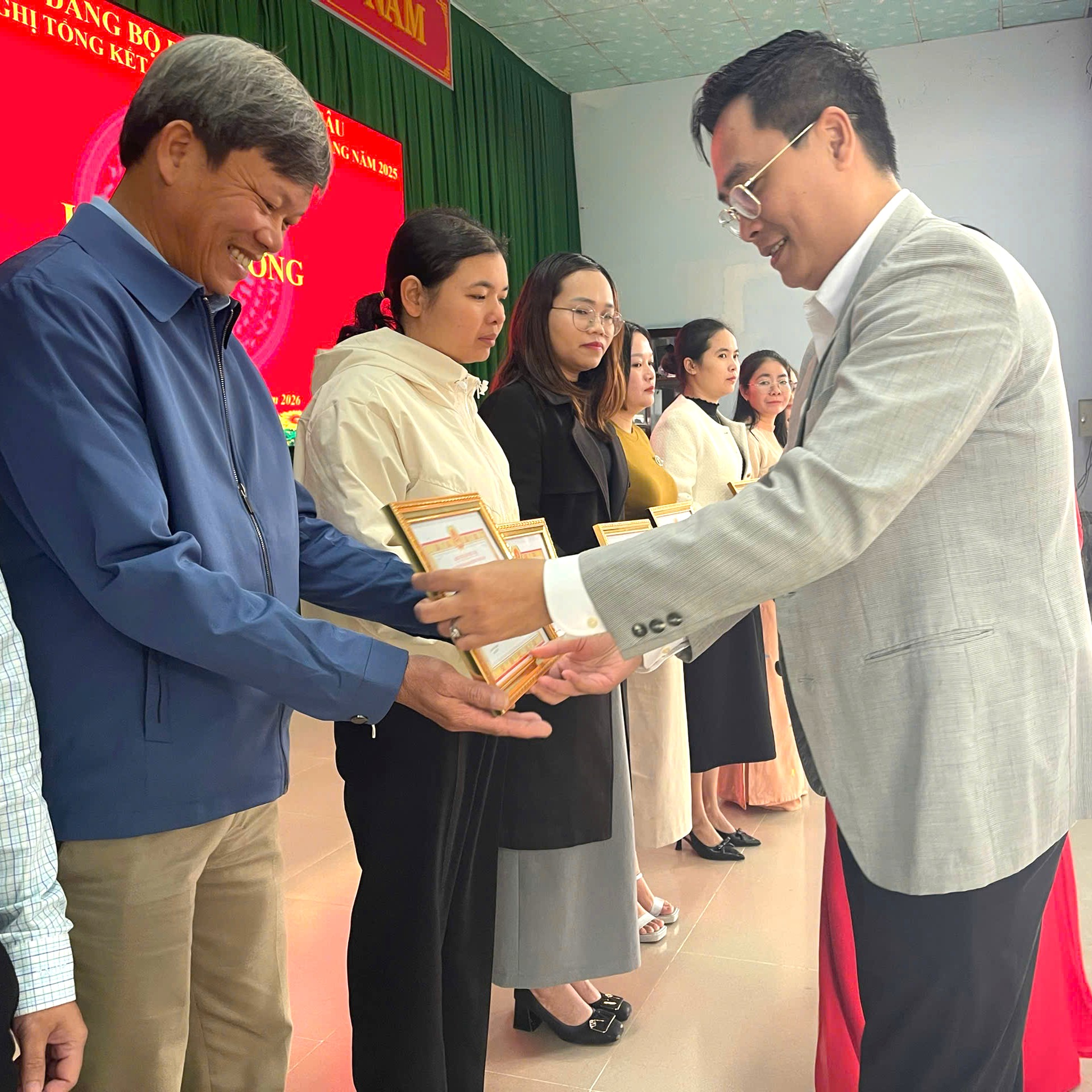 Hóa Châu tạo chuyển động rõ nét trong xây dựng Đảng gắn với phát triển đô thị, dịch vụ