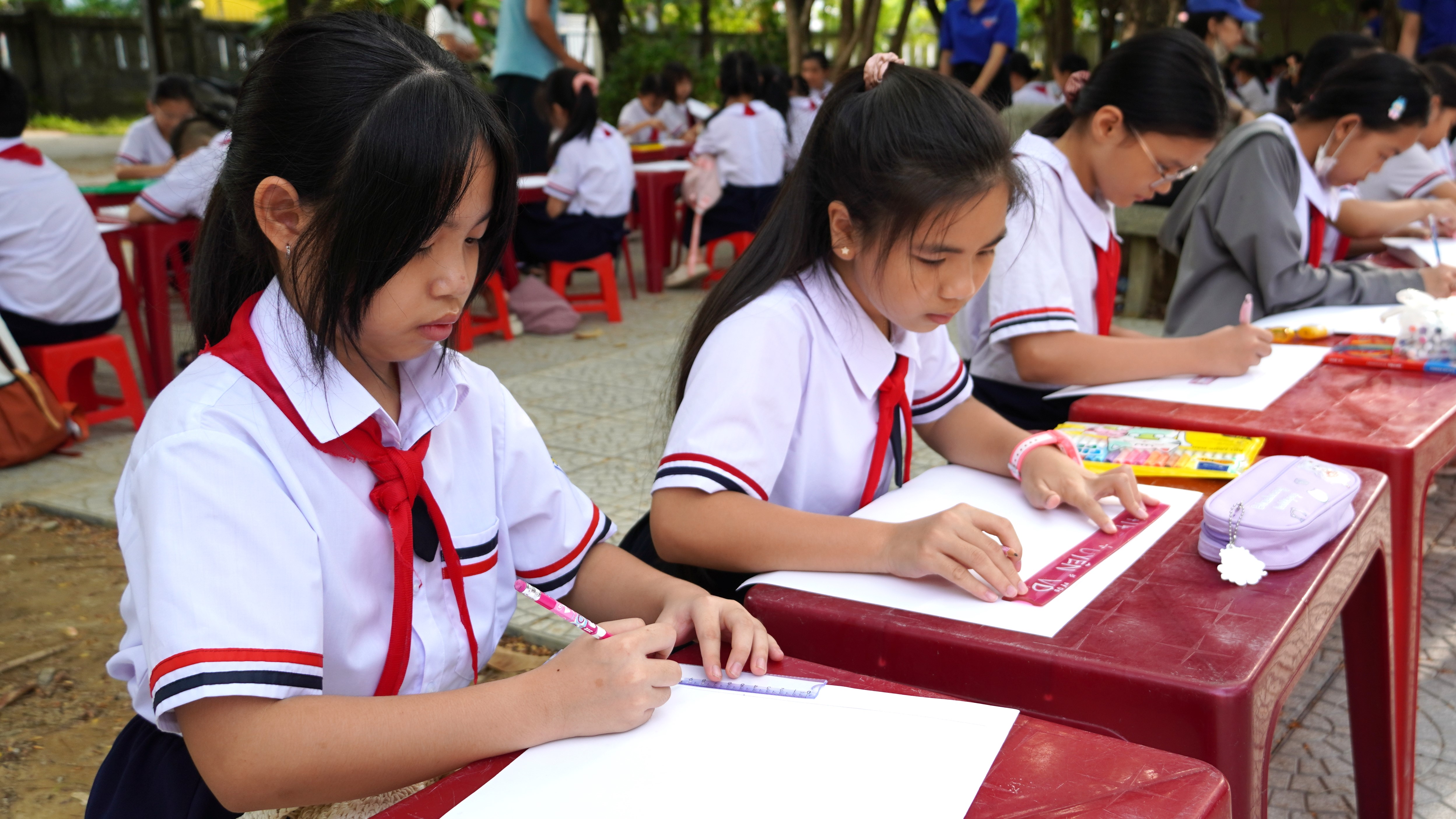 Xây dựng môi trường giáo dục toàn diện cho thanh thiếu nhi