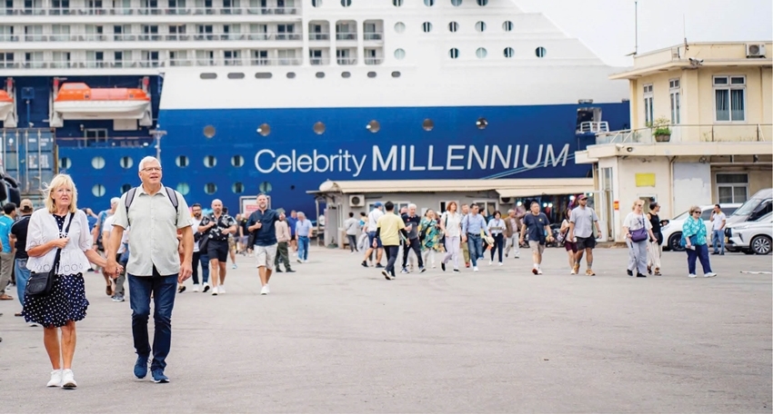 Đối ngoại mở không gian phát triển mới