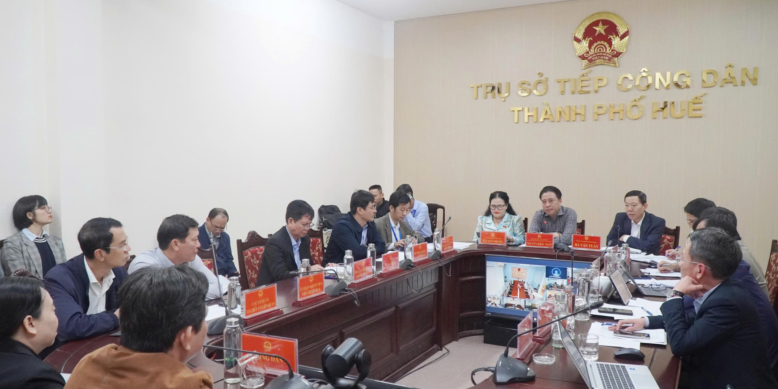 Lãnh đạo UBND thành phố tiếp công dân định kỳ tháng 1 2026