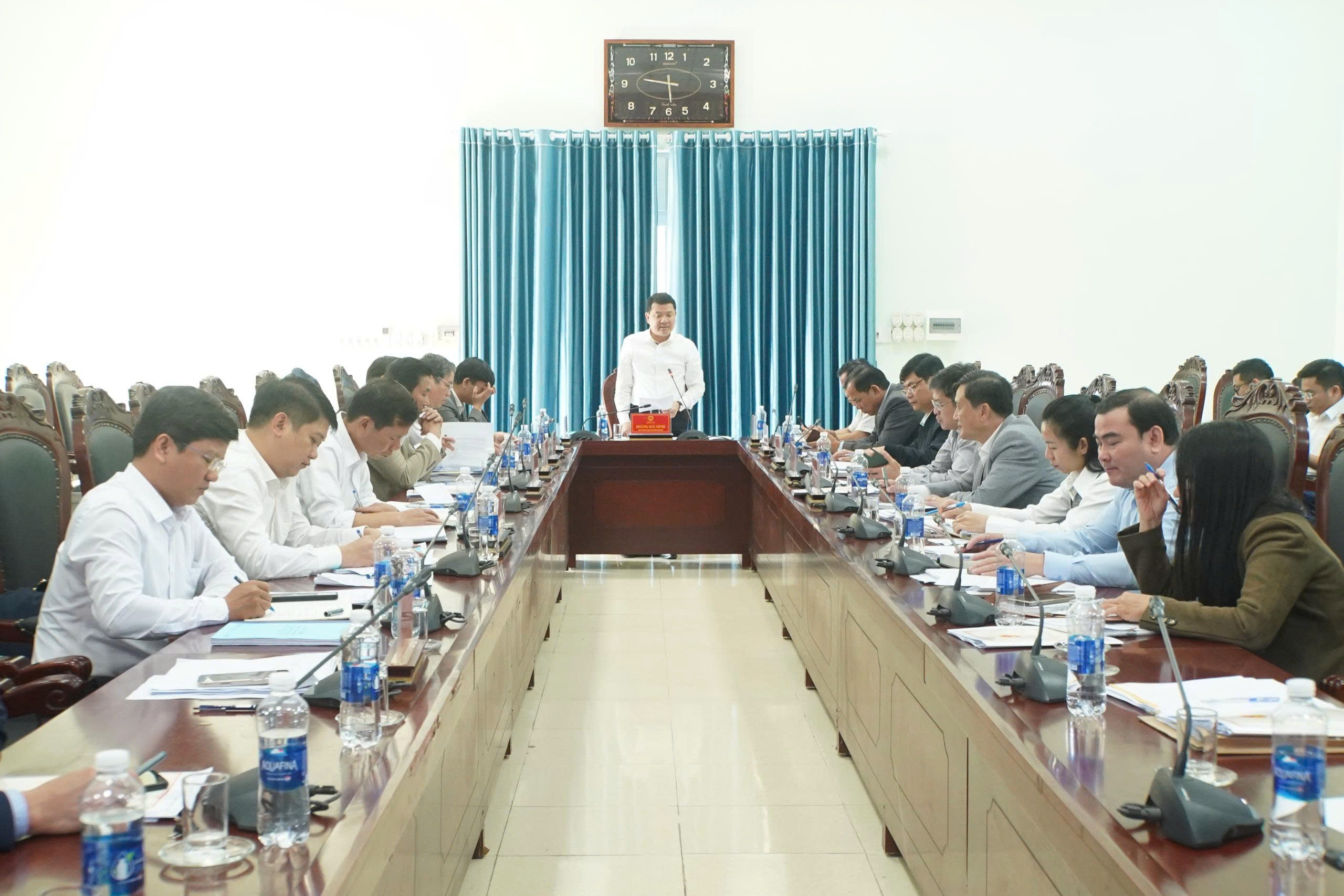 Phó Chủ tịch UBND thành phố Hoàng Hải Minh kiểm tra, hướng dẫn công tác bầu cử